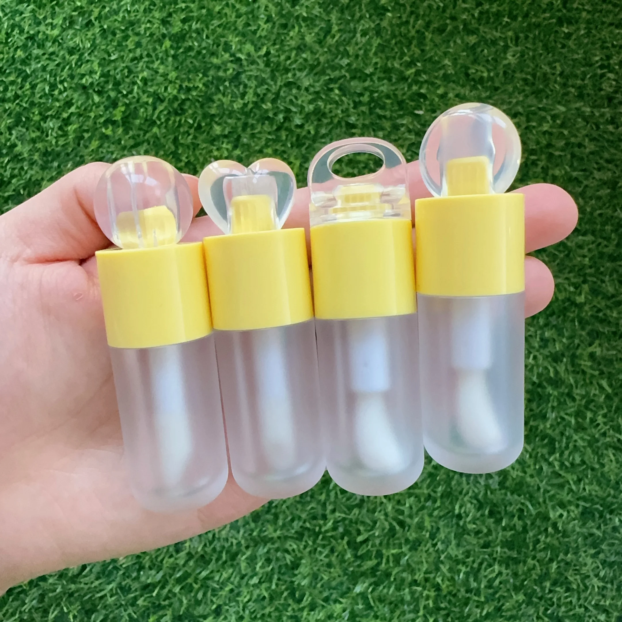 5ml Empty Frosted Lip Gloss Bottle Tubes with Big Brush Lipgloss Tube love Shape Head Cosmetics Packaging