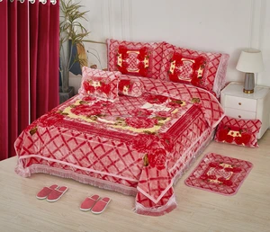 luxury Winter Warm 2ply Raschel Heavy Weight Winter Blanket Red Color Winter Blanket