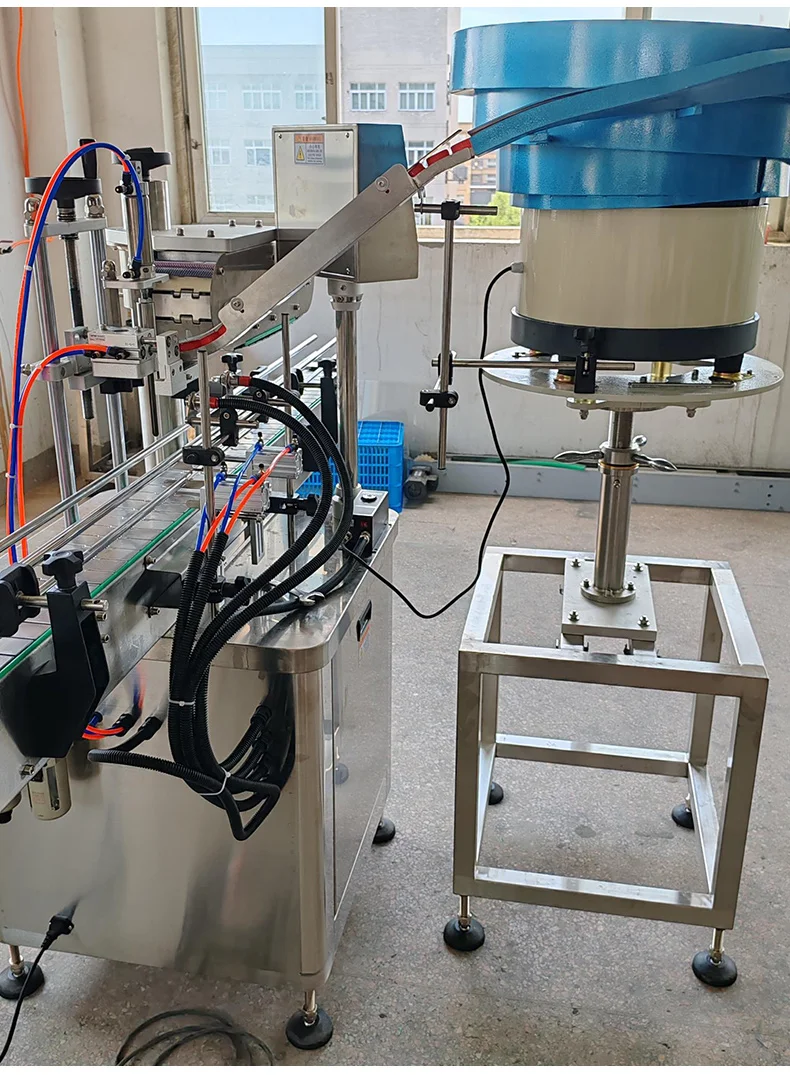 Automatic Plastic Glass Bottle Screw Cap Sealing and Capping Machine with Automatic Conveyor Belt Assembly Line Capping Machine details
