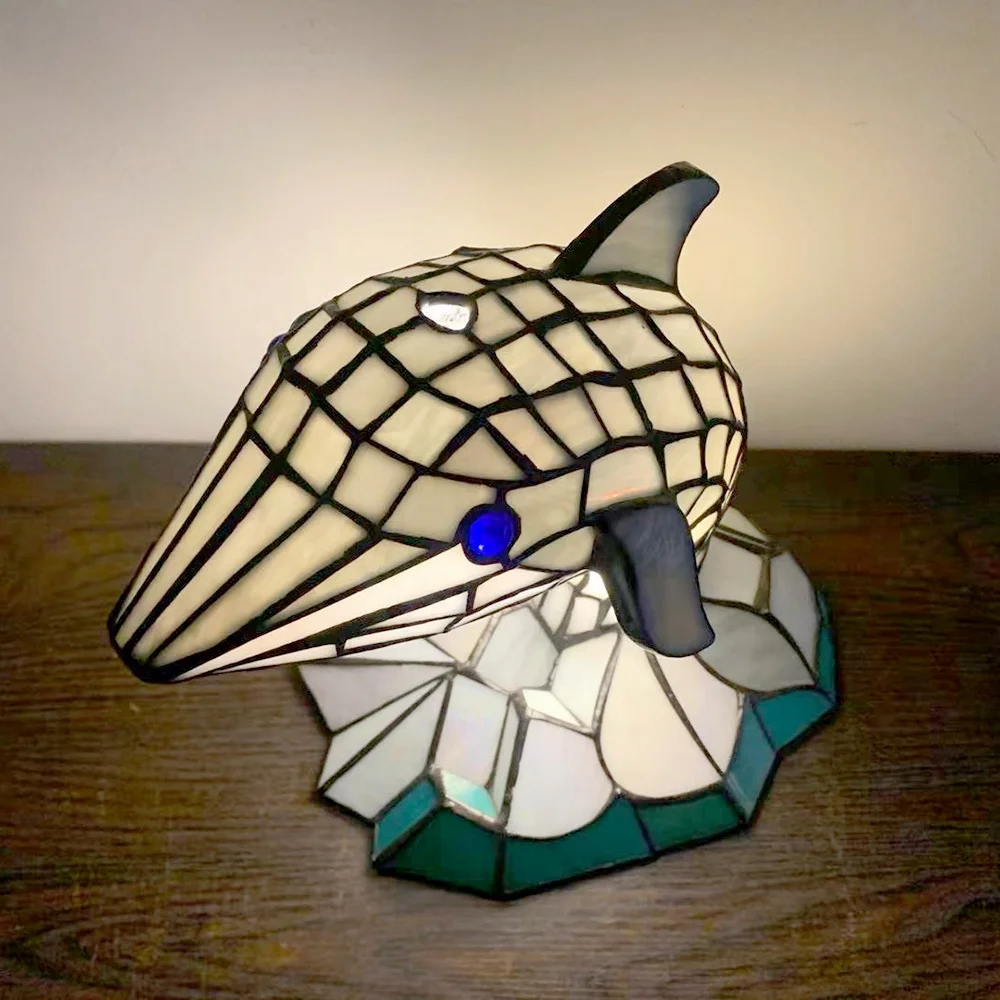 LongHuiJing Antique Stained Glass Dolphin Pattern Lampshade Tiffany Lamp for Hotel Decoration