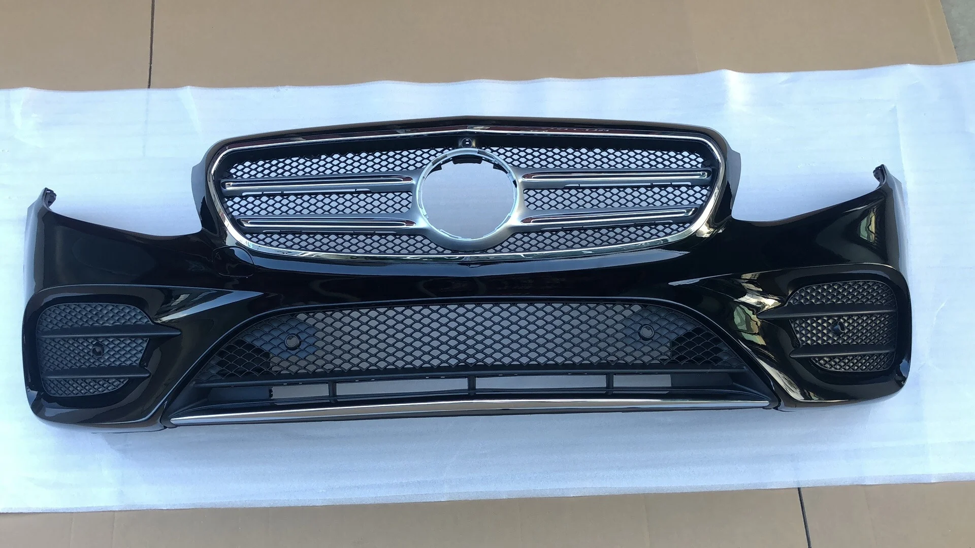 Mercedes W213 AMG Front Bumper Grille Assembly Body A2138852700 Contact Susan Yang +86 15760316722 for More Details ,thanks