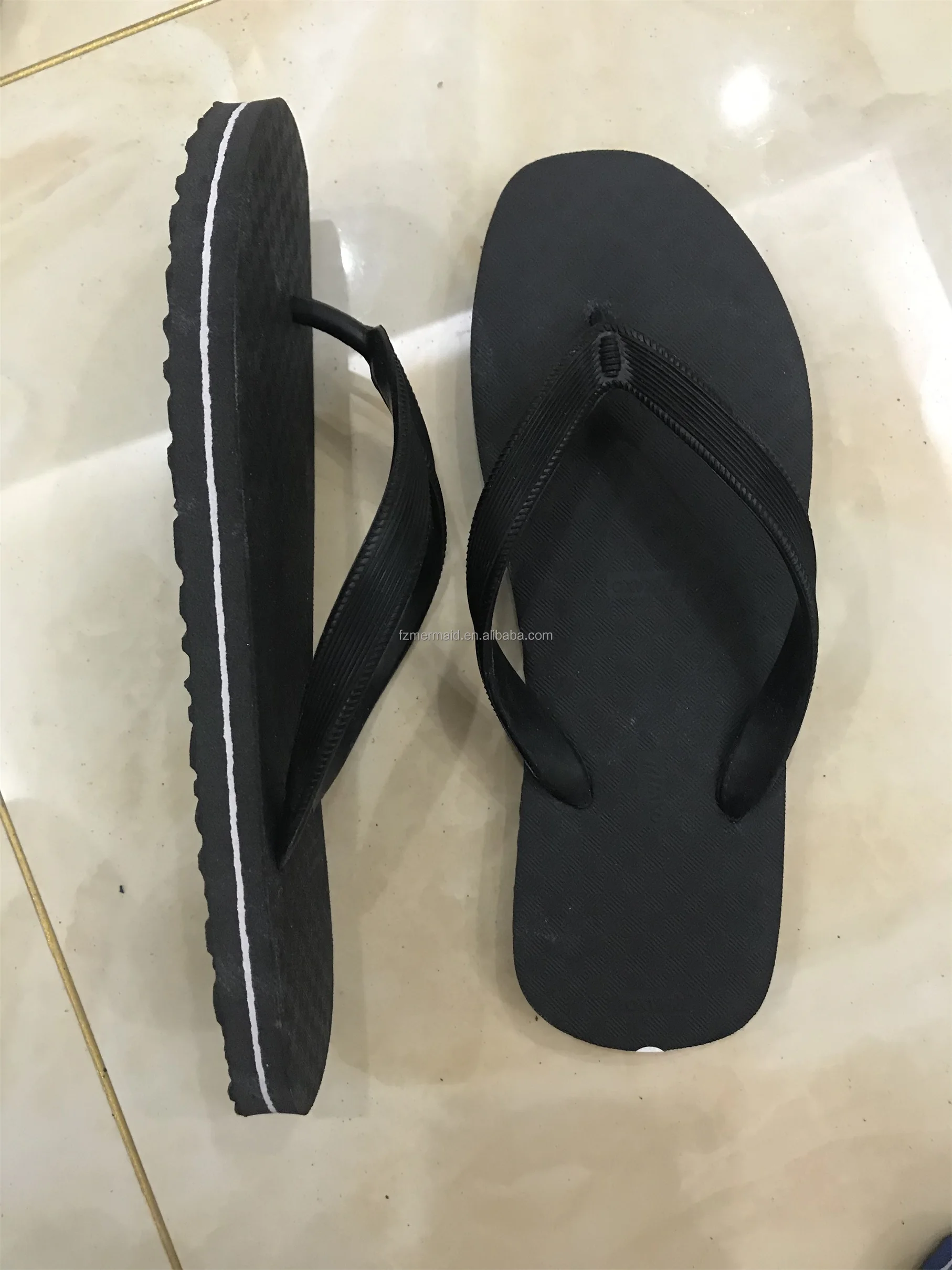 2024 High Quality Plain Flip Flops Wholesales in Bulk Men Slippers Beach Custom Flip Flops Home slippers