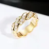 Q832 yellow gold