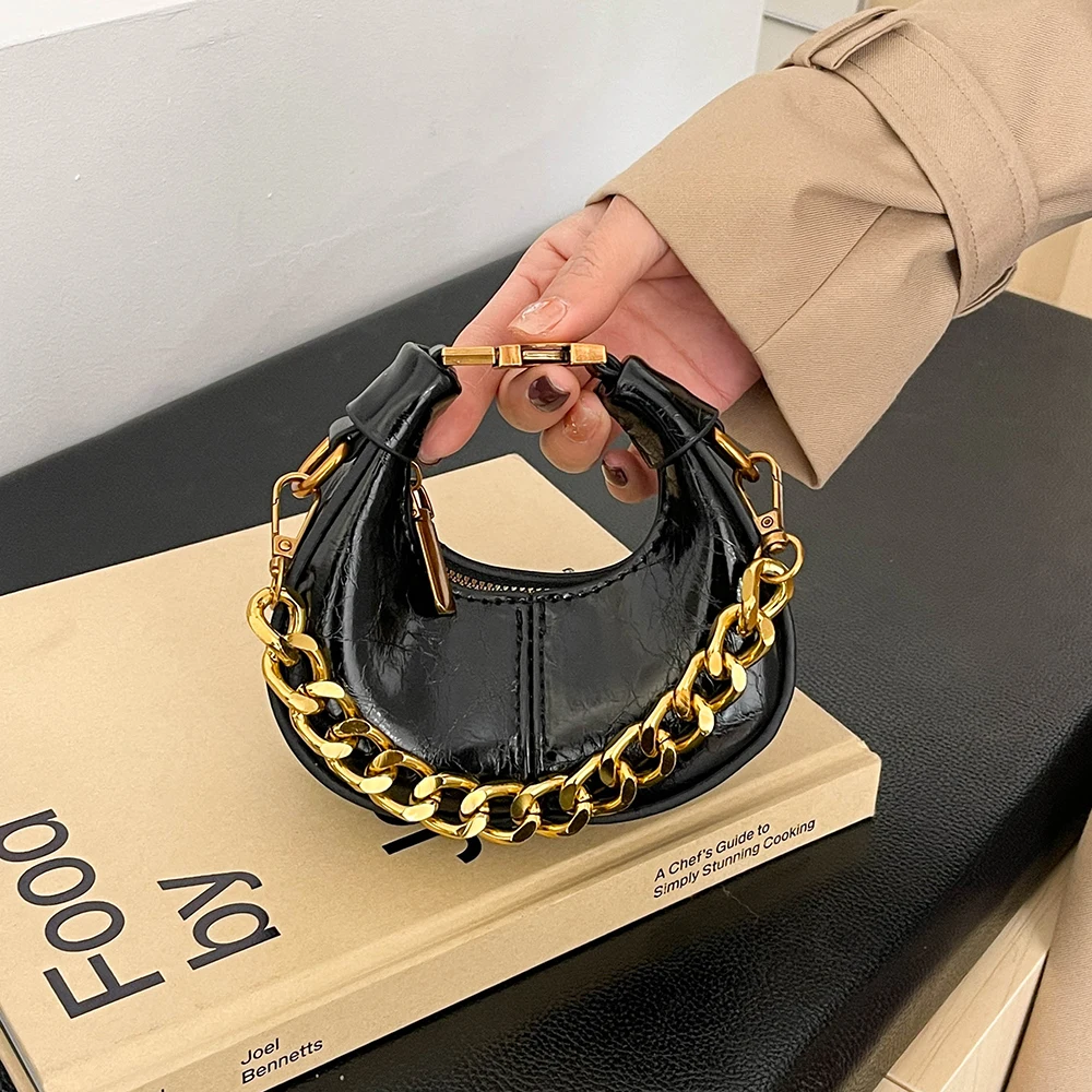 Shop Our 2025 Fashion Trend: Stylish Portable Crossbody Bags