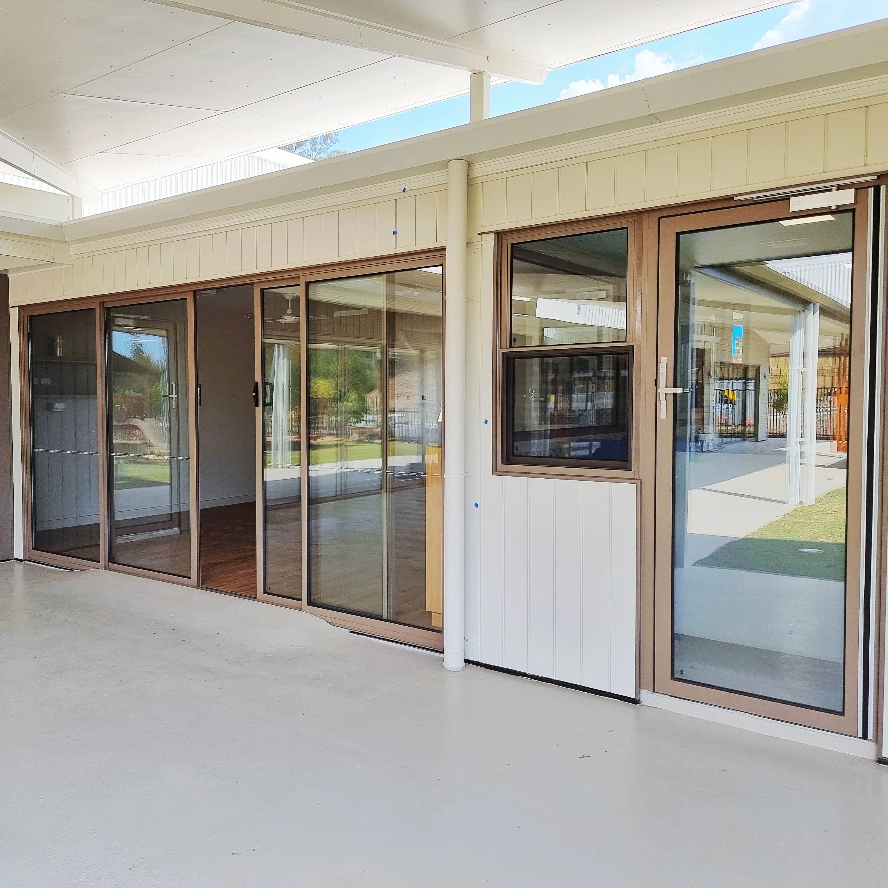 As2047 Australian Sliding Door Double Glazed Glass Windows Stacker