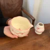 Arc à matcha ligne cerise blanche + fouet à thé debout