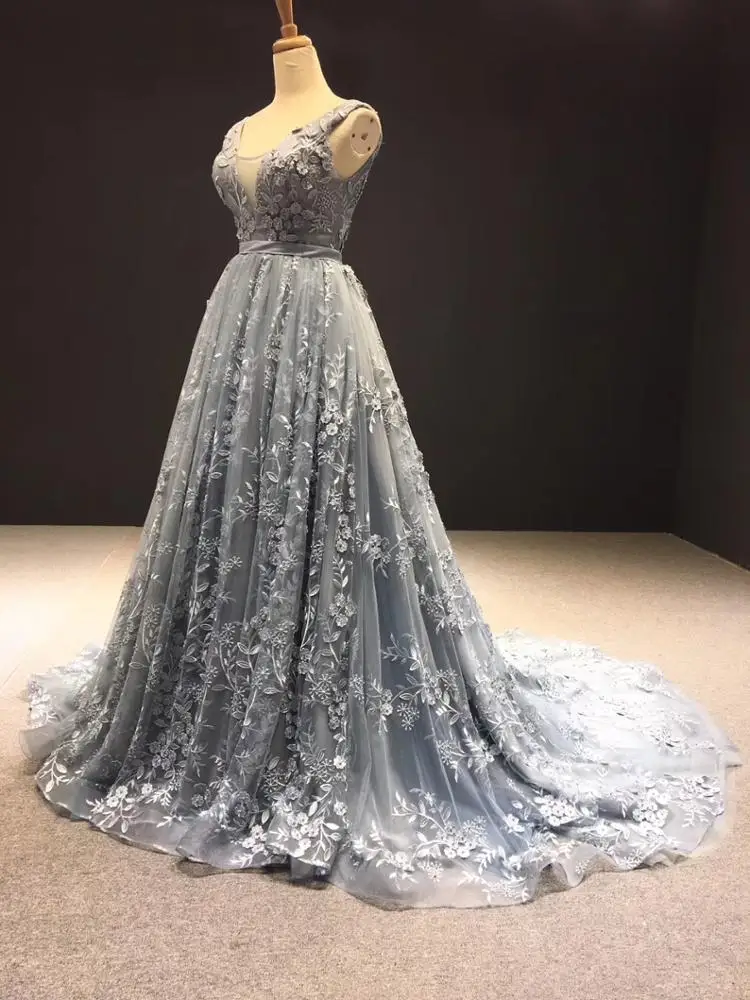 QUEENS GOWN Simple Styles A-Line Sleeveless Grey Color Deep V Neck Elegant Flower Lace Wedding Gown
