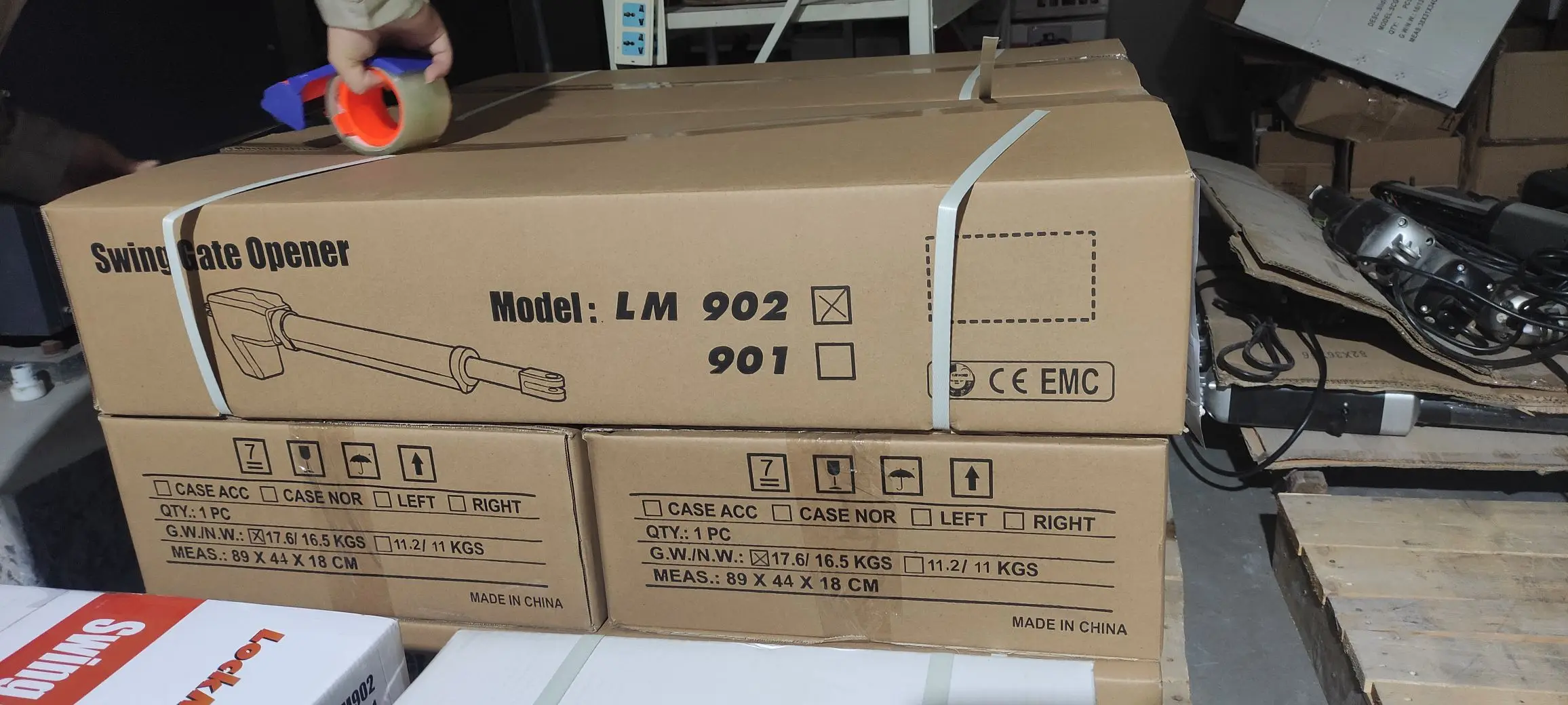 Lm902 Reliable Automatic Swing Gate Opener Dual Swing Gate Opener For 800kg Dual Gate Buy