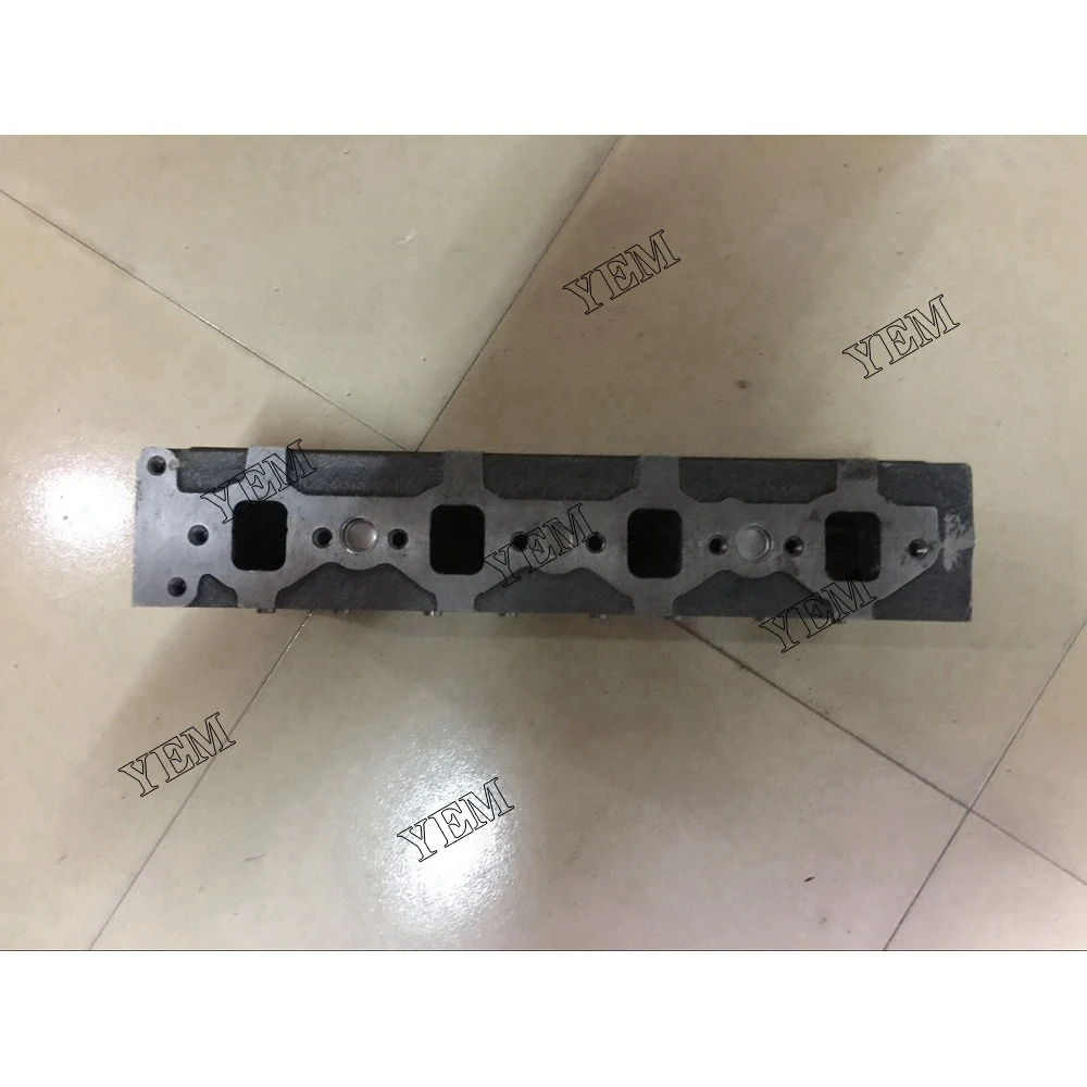 4D95 Cylinder Head for Komatsu Cylinder Head Diesel Engine Spare Parts 3