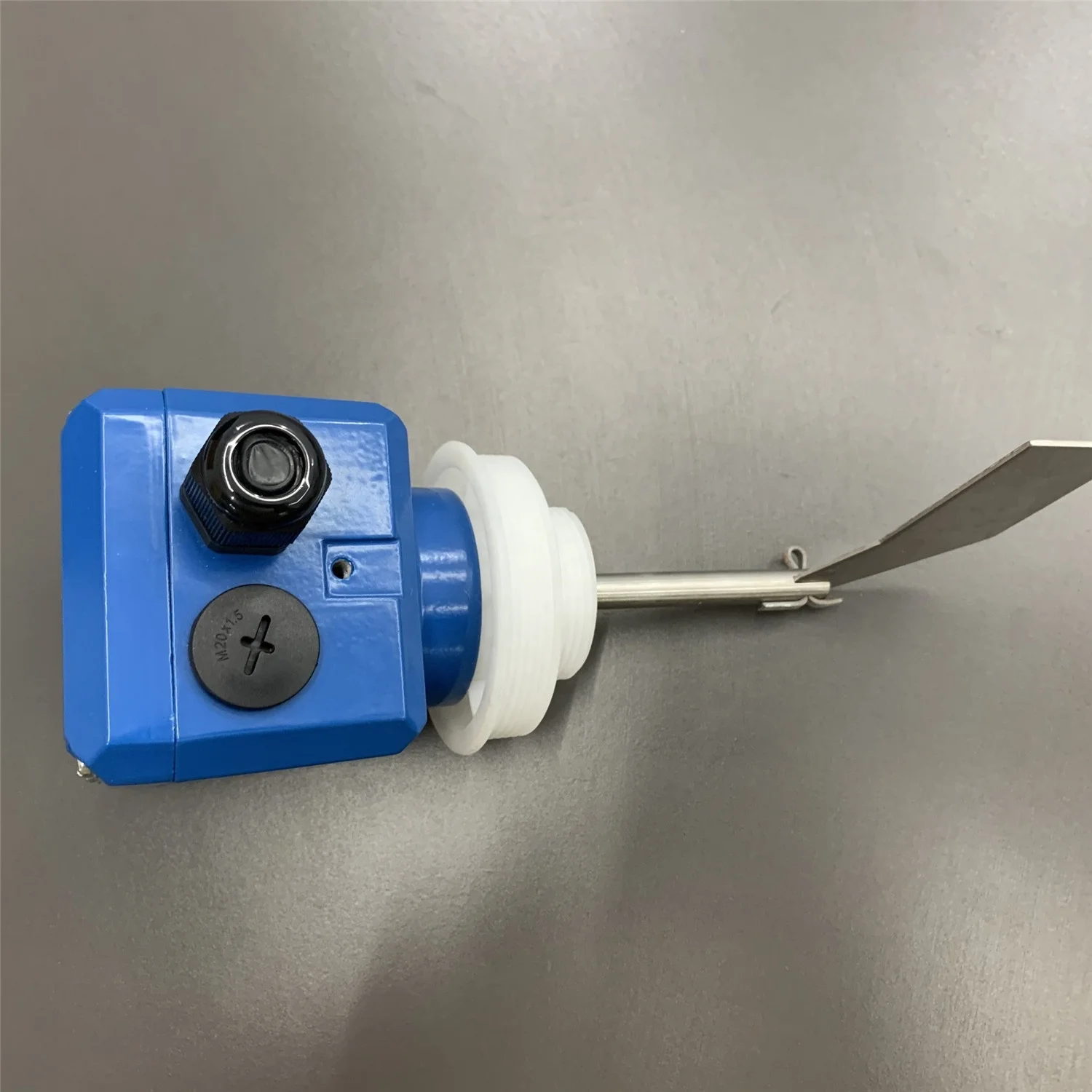 TOREX ILTC0/ILTA0/ILTD0 Rotary Paddle Level Indicators for Cement