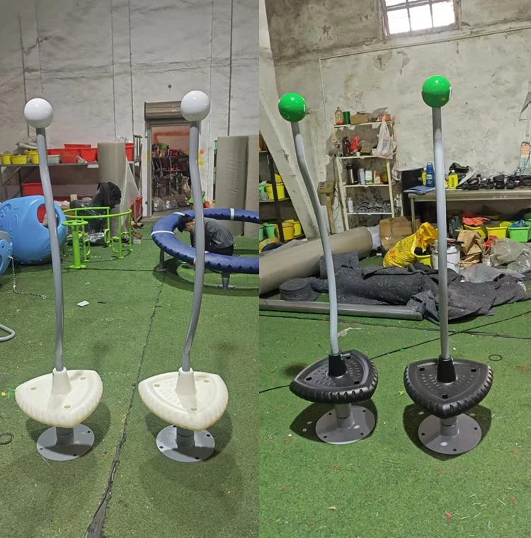Factory Direct High Quality Mini Children's Carousel Outdoor Playground Triangle Spin Fun