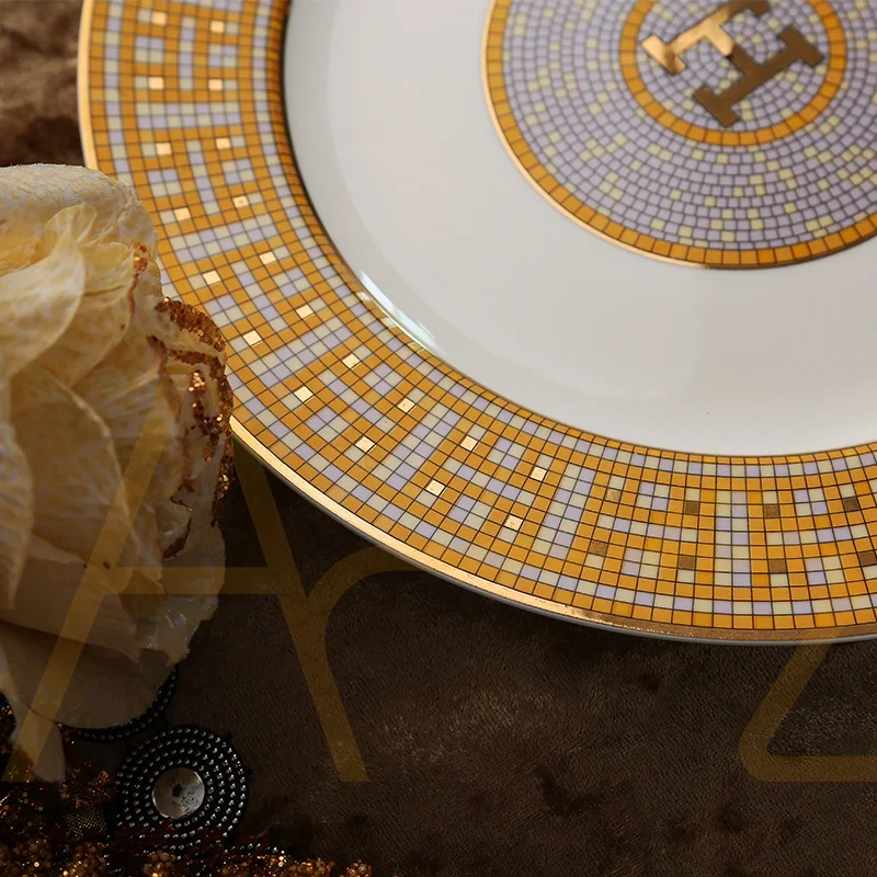 High End Luxury Vintage Ceramic Dinner Set Porcelain Royal Gold Rim