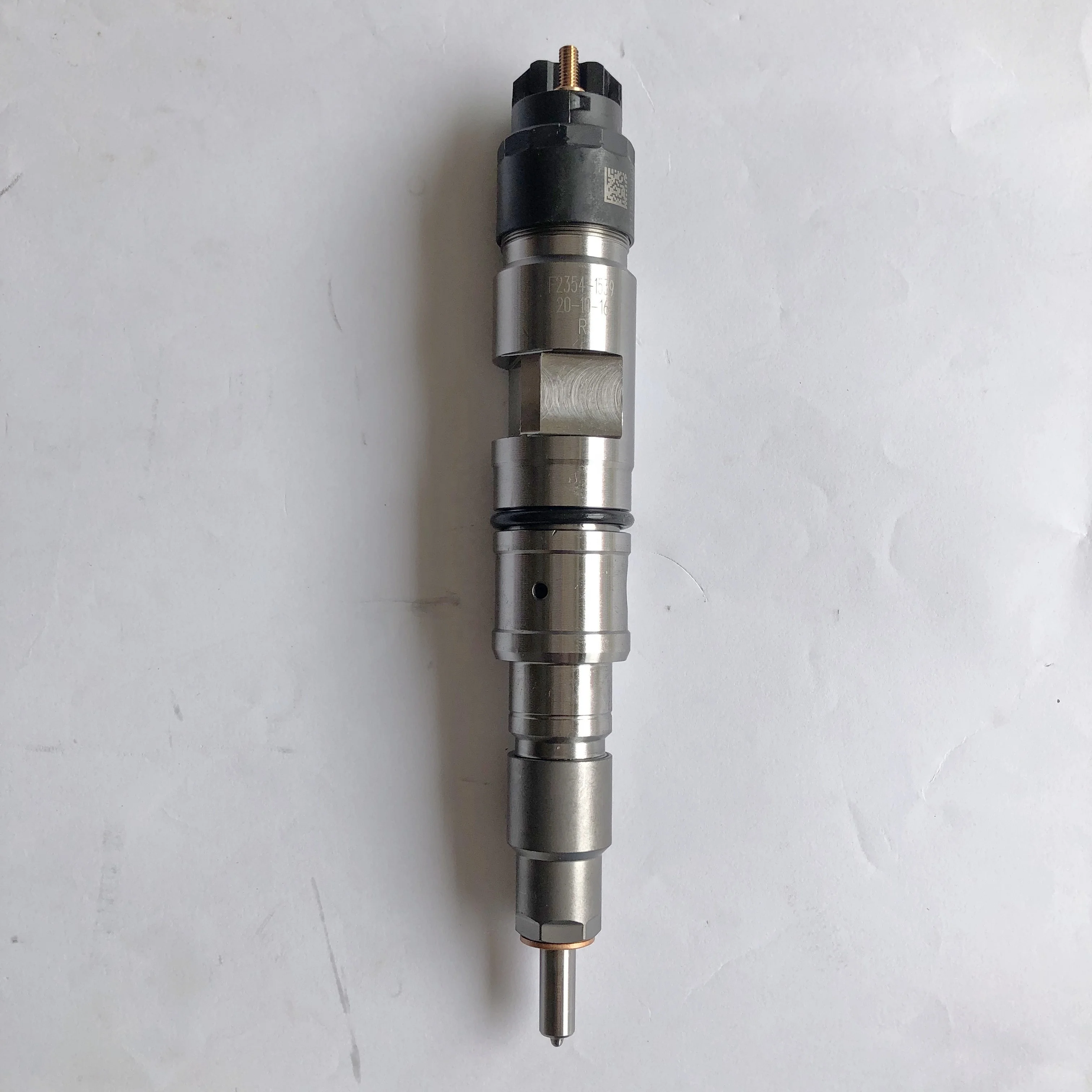 Original  TAD734GE Common Rail Engine Part Fuel Injector  0445120138 3801246