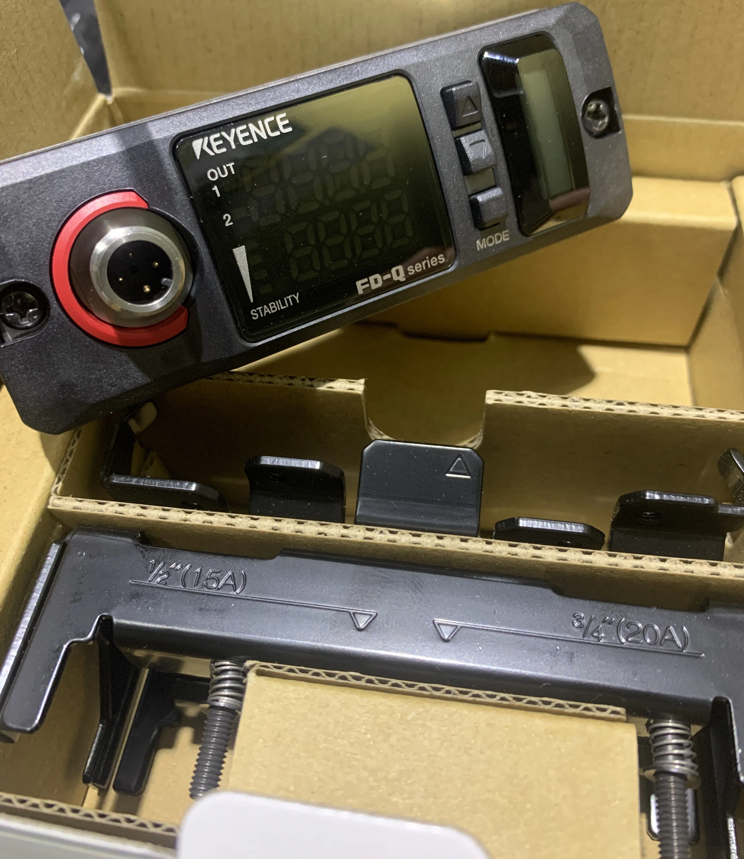Authentic KEYENCE FD-Q20C Liquid Flow Sensor - Reliable Flow Authentic KEYENCE FD-Q20C Liquid Flow Sensor - Reliable Flow