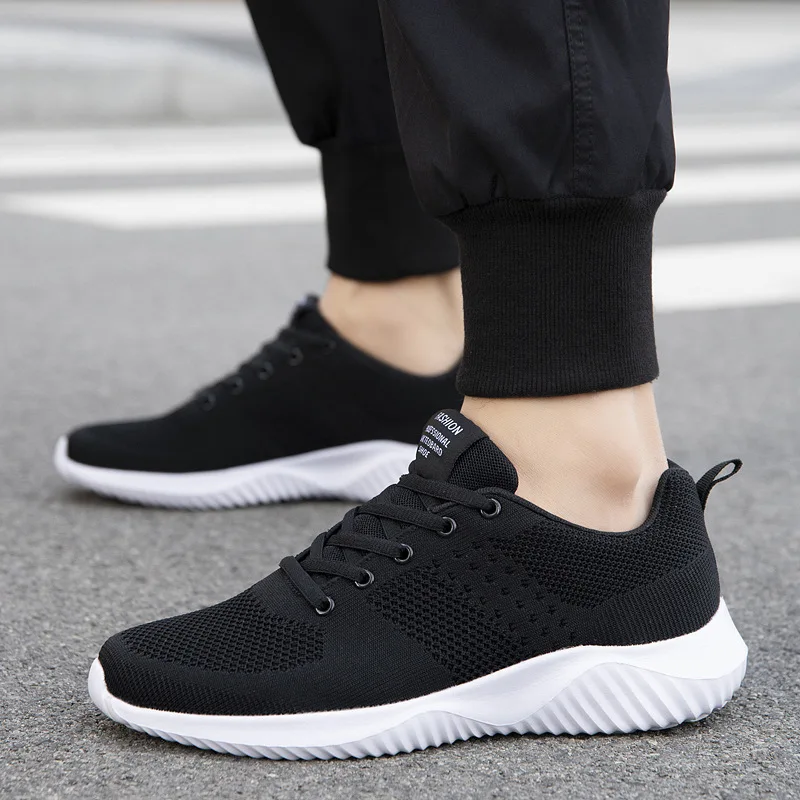 2024 Men's Sneakers Stylish, Comfortable, and Durable
