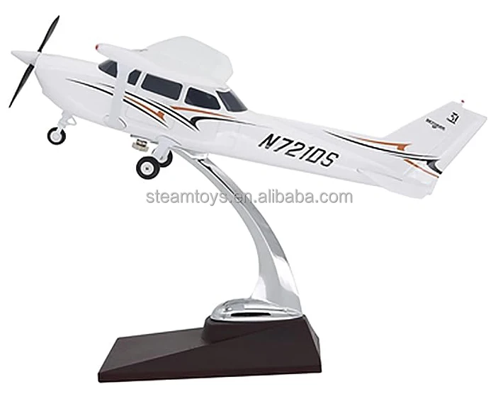 Cessna 172 Skyhawk 木製モデル 飛行機模型 Amazon.co.jp: Cessna 172 木製模型飛行機 : ホビー
