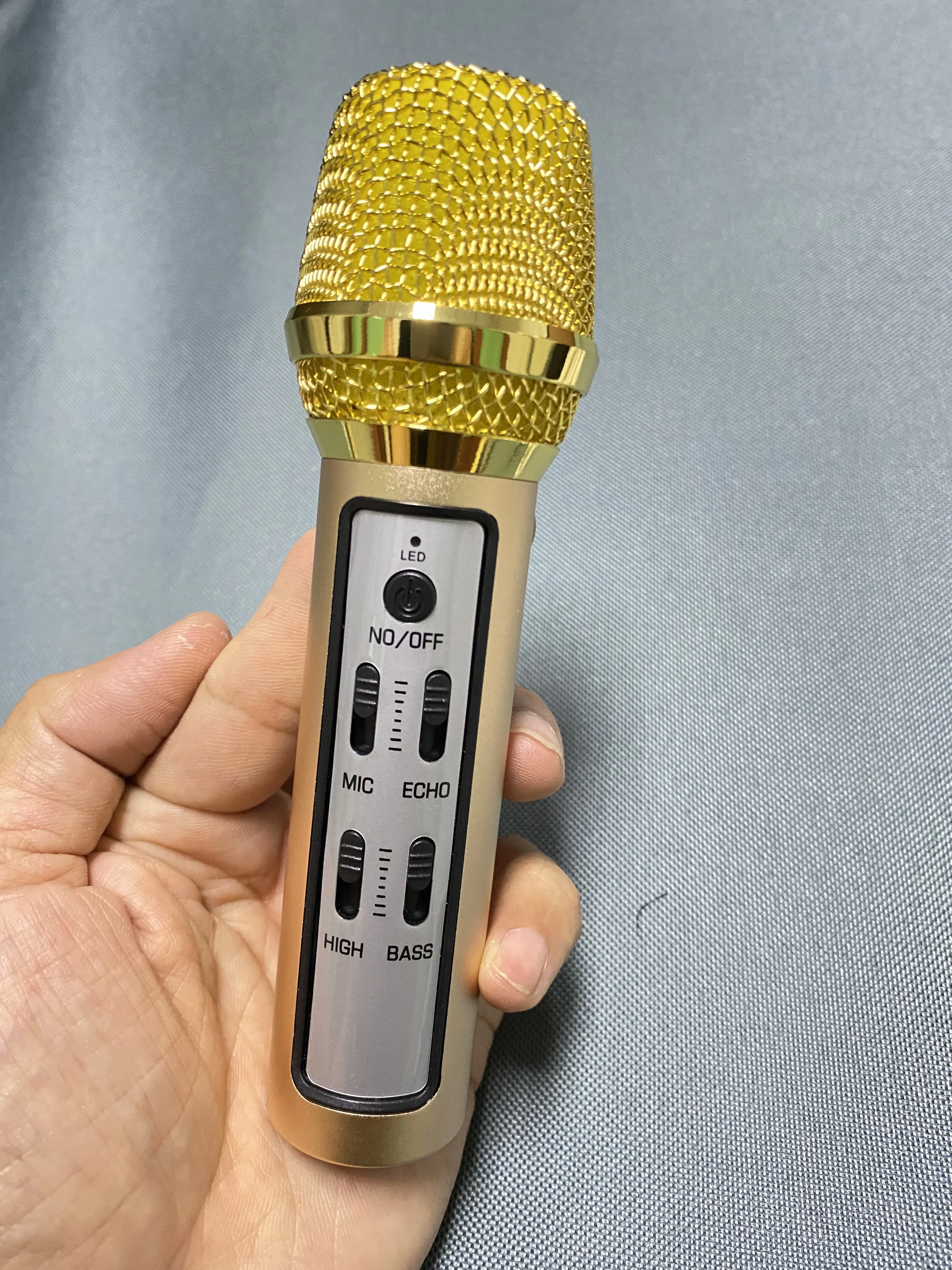 Portable Condenser Microphones Recording Studio Singing Microphone Professional Wireless Microphone for Karaoke