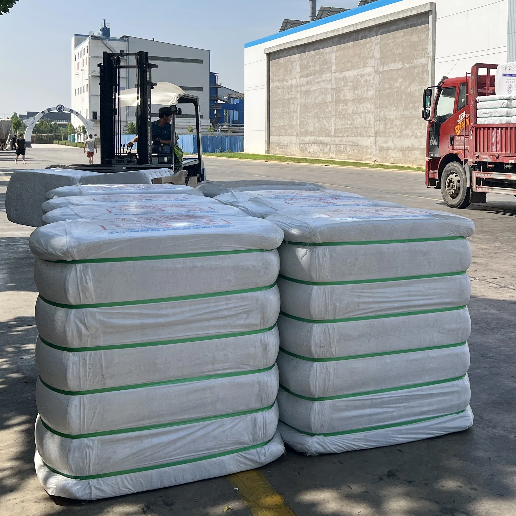 High Quality Original White 7d*64mm Siliconized Regenerated Plastics