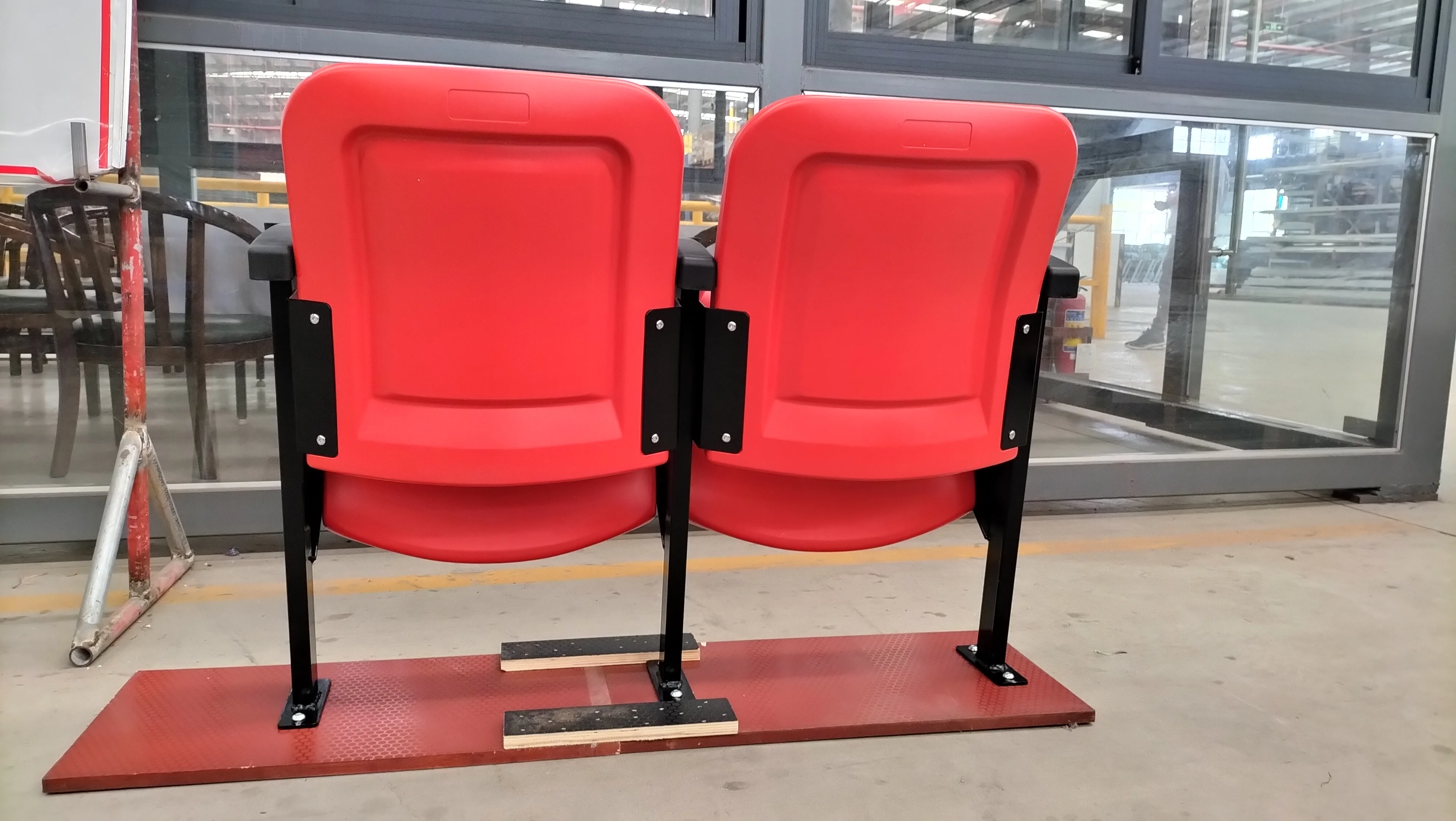 HDPE Plastic Stadium Seat CS-V1-GLS Foldable Chair with Steel Frame and Armrests for Sports Arenas
