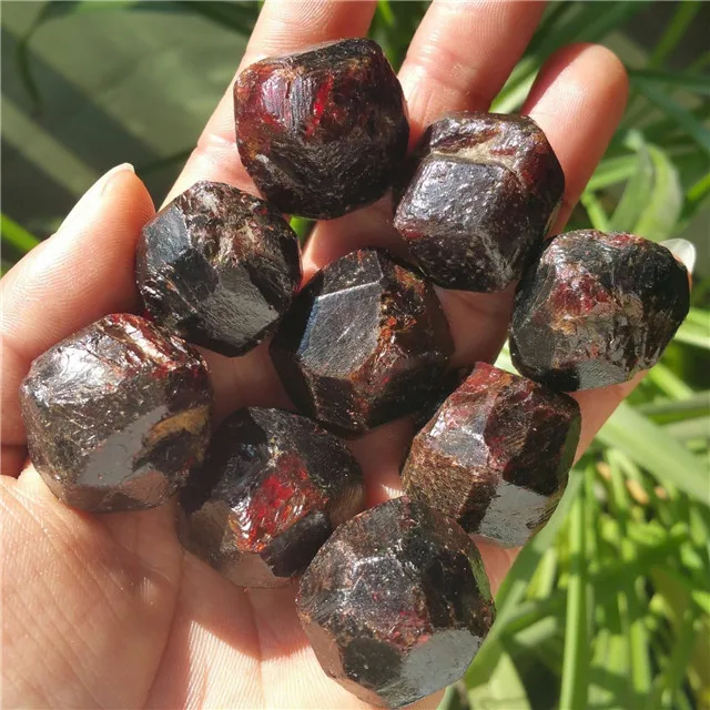 Natural Dark Red Garnet Crystal Rough Stone For Home Decoration