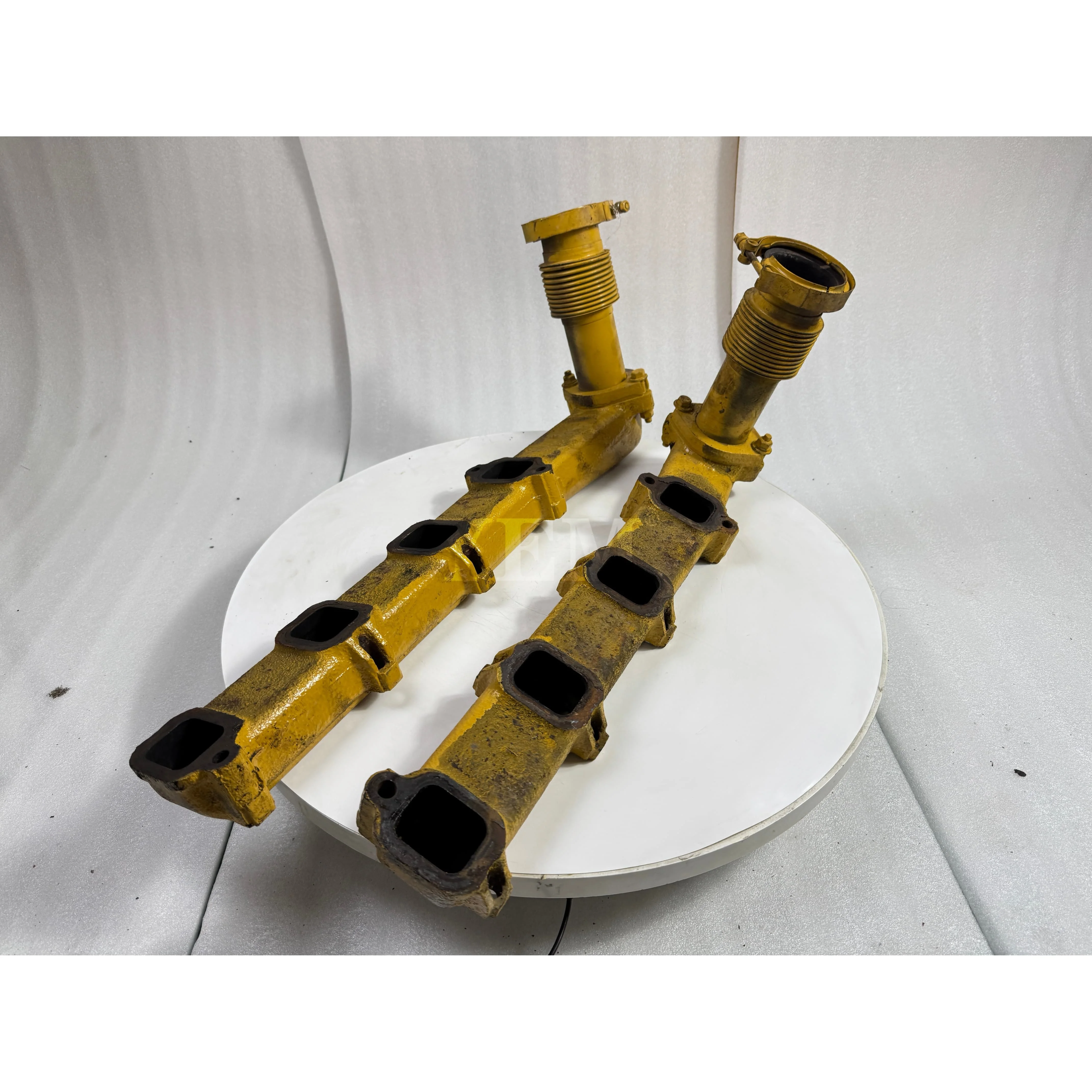 Exhaust Manifold 2W1930 for Caterpillar 3208 High Performance Engine Parts 4