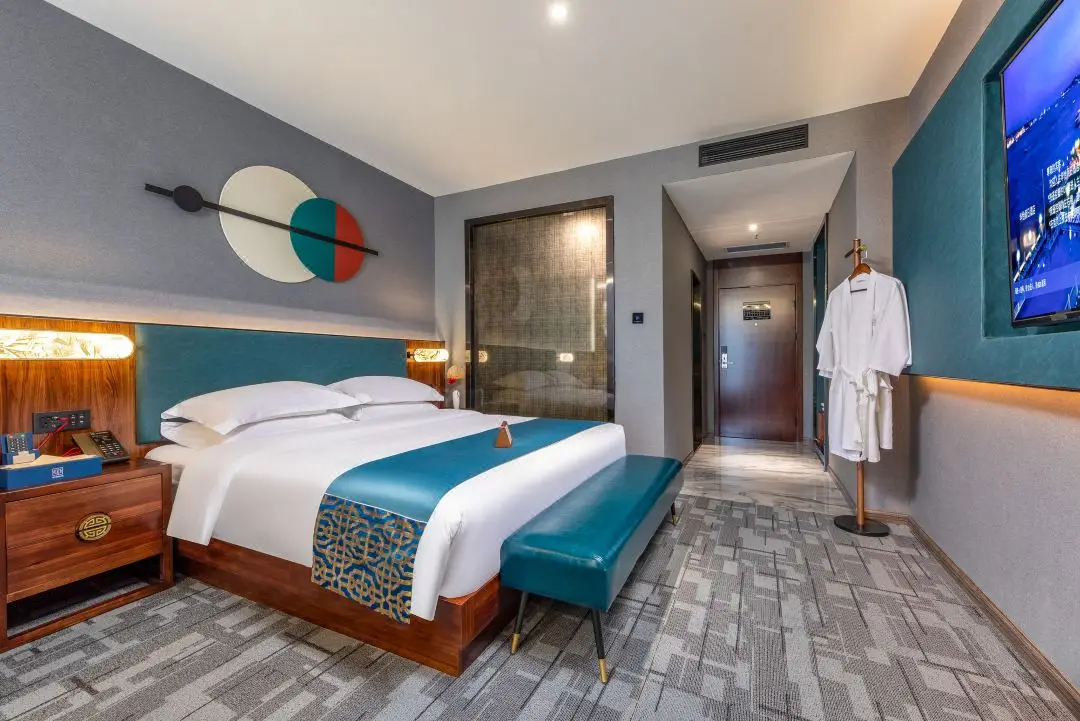 Modern Design Hotel Room Furniture Set King Size Bed Wooden Headboard