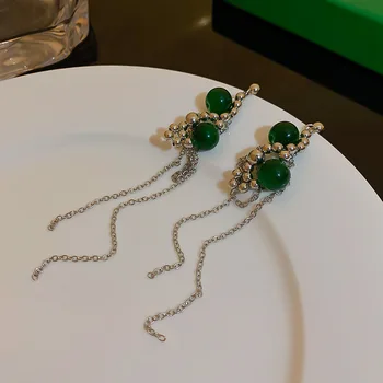 Green crystal bead chain tassel earrings fashionable temperament baroque earrings design Hong Kong style earrings