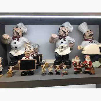 Wholesale Handmade Home Restaurant Kitchen Decor Ornament Resin Fat Chef Statue With Welcome Sign Board