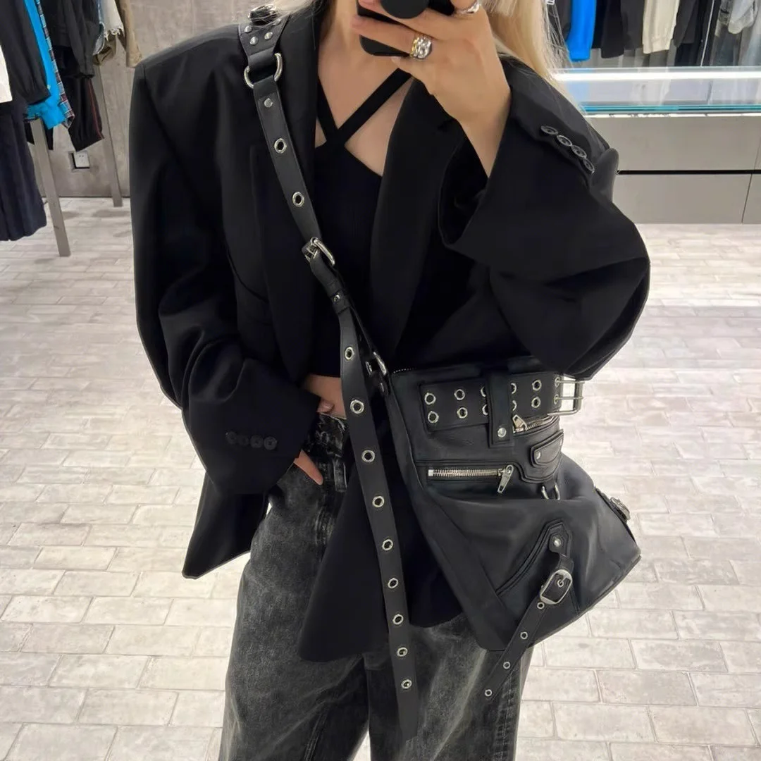 LIng Yu Punk Motorcycle Bucket Single Shoulder Crossbody Bag Women PU XL Zipper Dark Rivet Heavy-Duty Leisure Travel