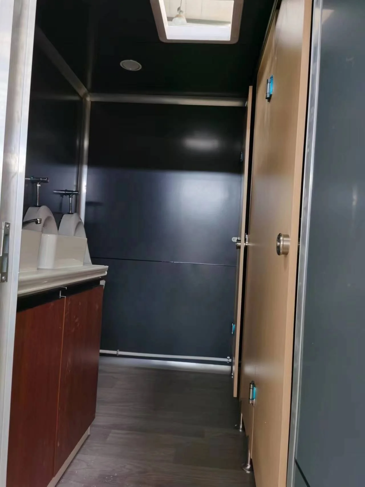 Newwin Portable Restroom With Sink Mobile Bathroom Toilet Potty Adults