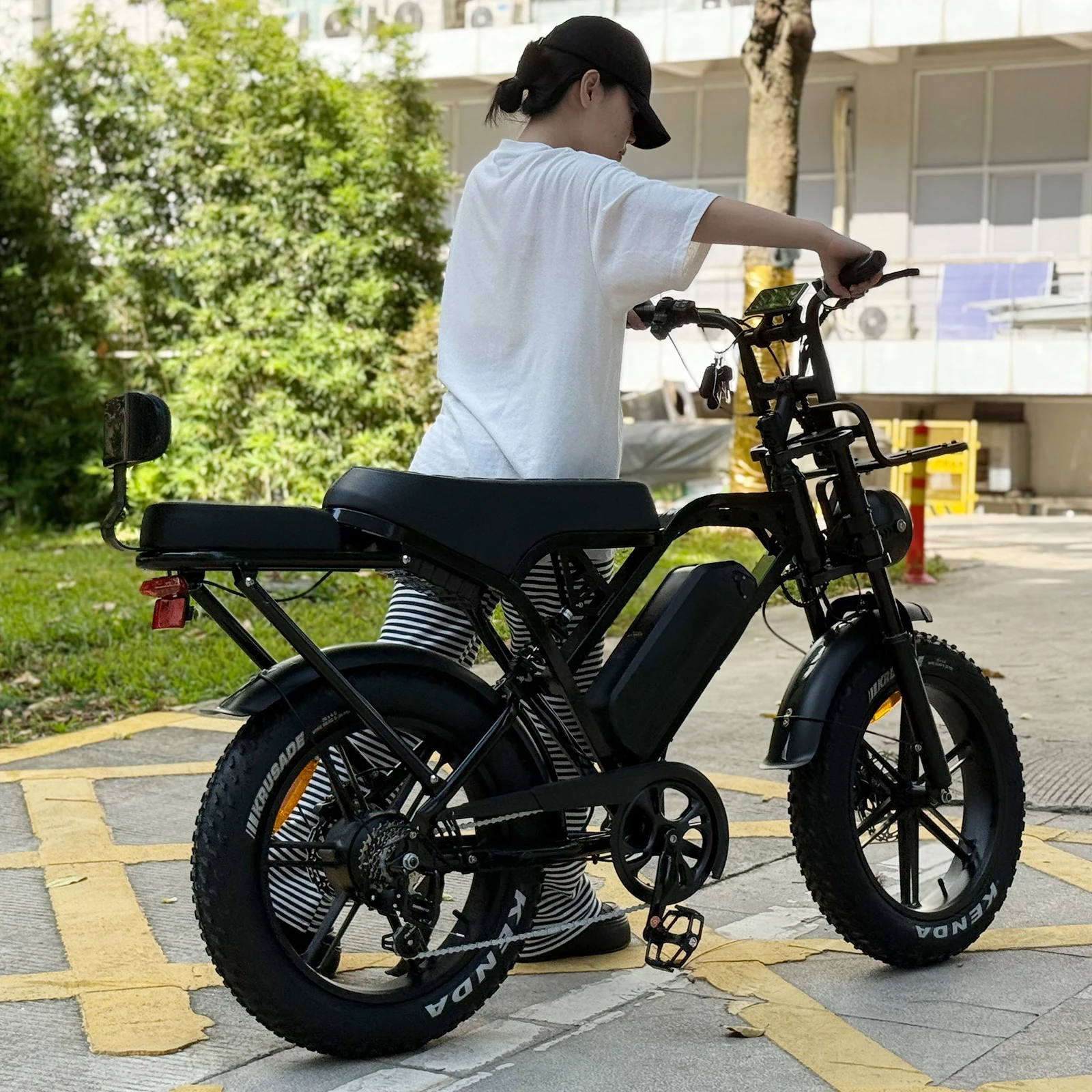 X80 電動バイク 250W 7速 シマノギア オフロード FATバイク