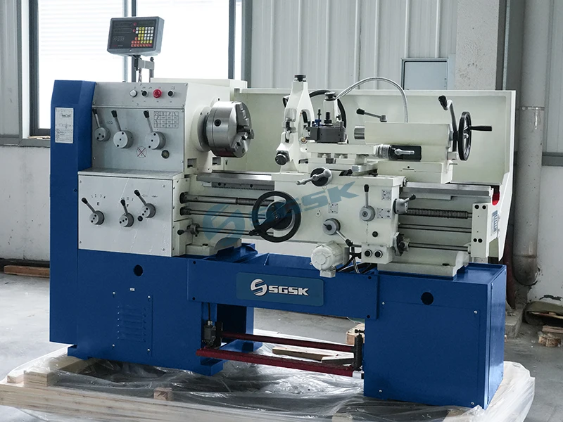 China Small Mini Lathe Machine C6136 Manual Bench Metal Mini Lathe