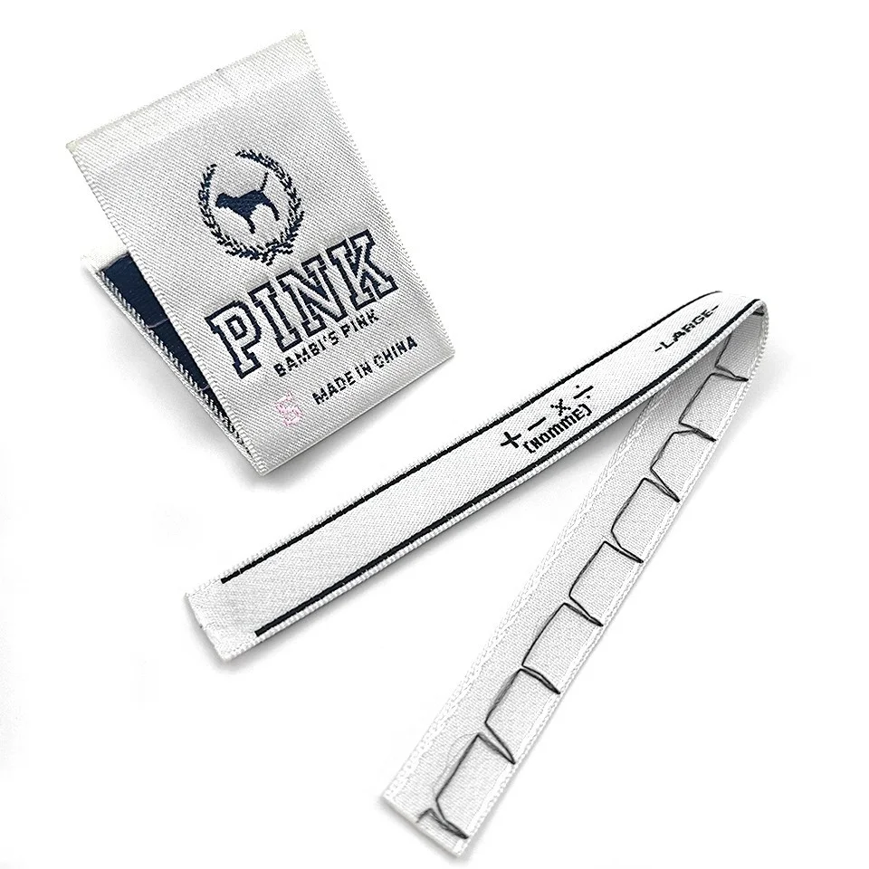 Этикетка из ткани высокой плотности с логотипом