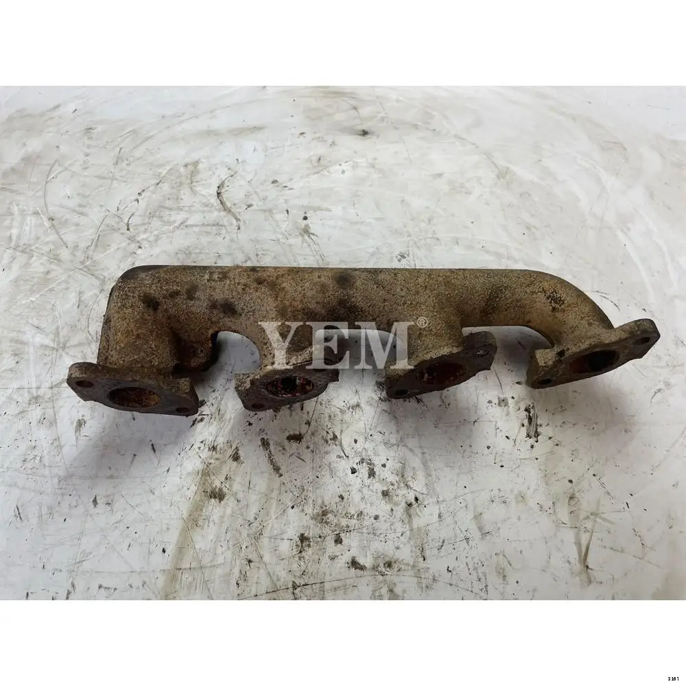 High Quality V2203 Exhaust Manifold Kit for Kubota