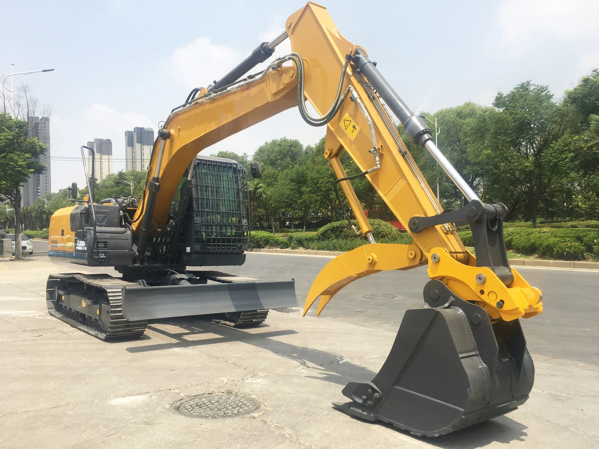 14 Tons Crawler Excavator Machine With Two Piston Pumps for Sale in the Philippines