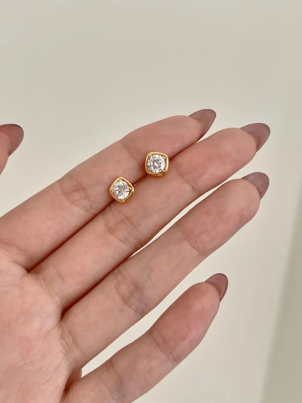 KAKODIY Luxury Gold Plated Earrings 925 Sterling Silver Fine Jewelry Square Stud Earrings detail 5