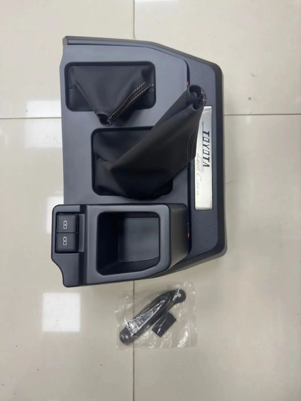 FOR LAND CRUISER PICKUP LC70 LC75 LC76 LC79 USB BOX Storage Box Central ...