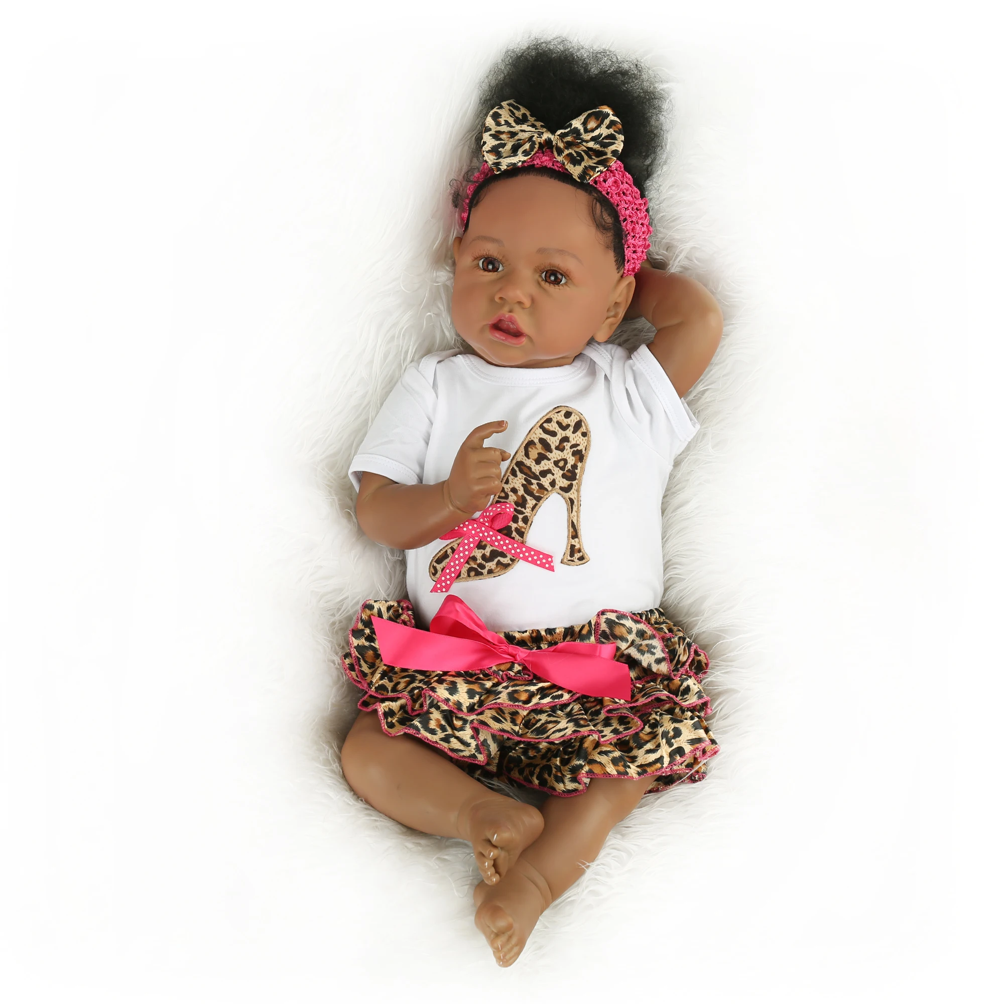 アフリカ系アメリカ人の赤ちゃん人形黒い肌サスキア生まれ変わった幼児の女の子の赤ちゃん人形リアルな本物のタッチ全身シリコン Buy フルビニールボディ 人形 リボーンベビードール Saskiaリボーン Product On Alibaba Com