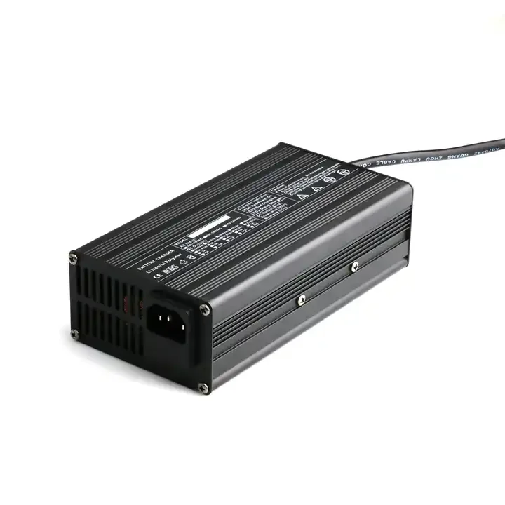 QDD Caricatore intelligente a batteria agli ioni di litio da 84 V