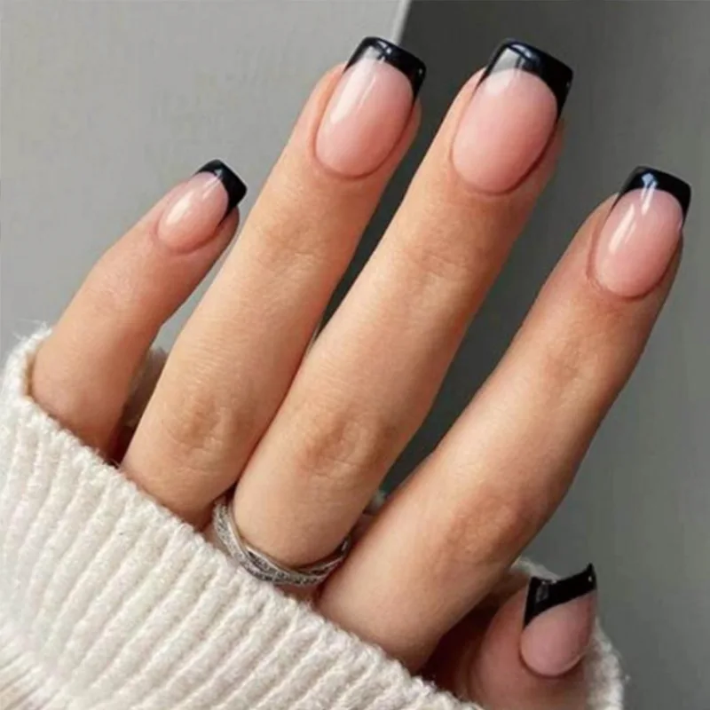 46 Black and Gold Nail Designs for Every Season and Occasion