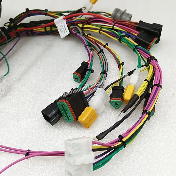 320CショベルスペアパーツヒューズボックスHarness163-6740付き