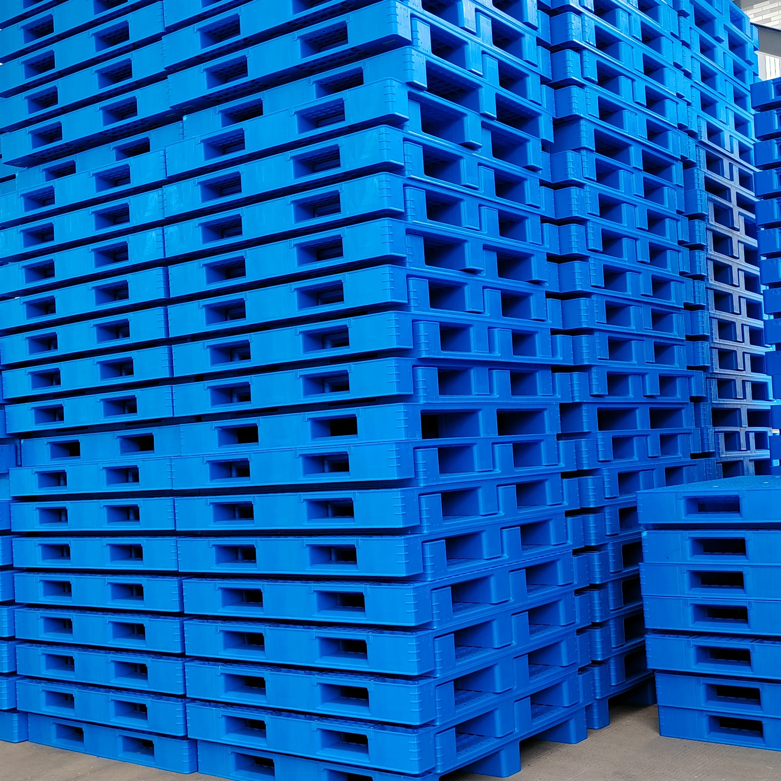 1100*1100 Heavy Duty Two-way Industry Plastic Pallet Entry Euro ...