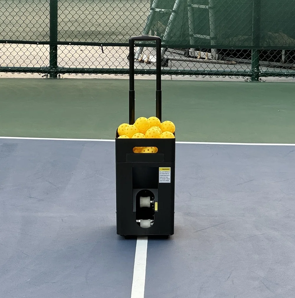 Customs New Popular JP02 App And Remote Control Pickle ball Padel Ball Machine For Beginner Playing And Training supplier