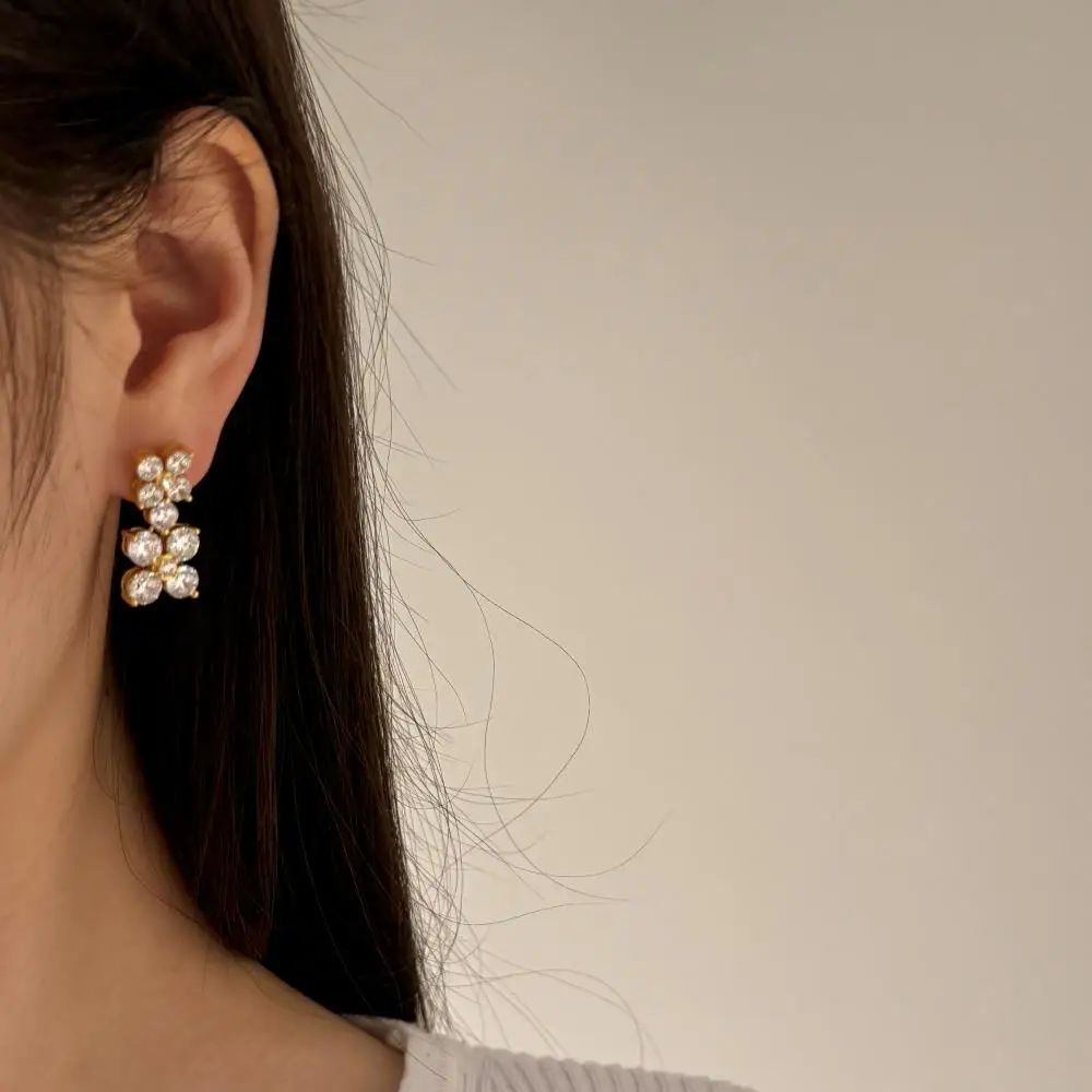 KAKODIY new design high-end quality 925 sterling silver deciduous 5A cubic zirconia earrings detail 3