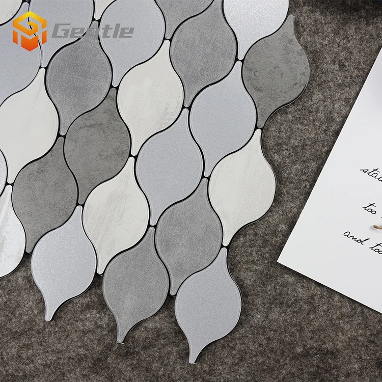 Серый матовый лист в форме струйной росписи украшения стен ванной комнаты прочный цементный пилинг и палка ПВХ мозаика