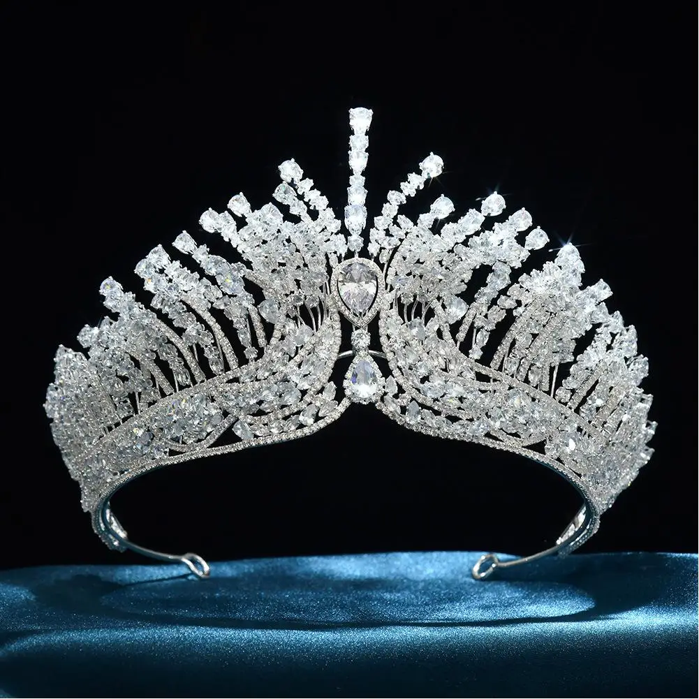 Диадема популярная распродажа оптовая продажа новая мода низкая цена для девочек Дешевые Новые поступления Oem/Odm 2024 корона на день рождения детей