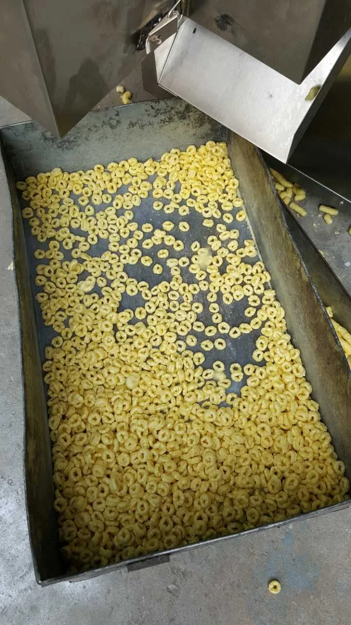 Ring Extrusion New Automatic Small Chip Maize Pellet Corn Puffing Maker Ball Manufacturing Rice Extruded Puff Mini Snack Machine