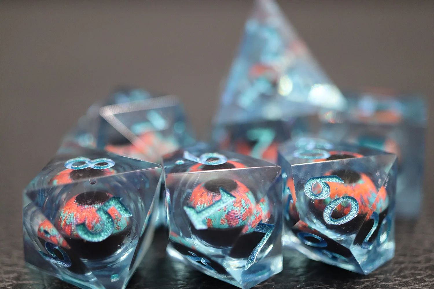 Custom 16mm Dnd Blue Dice Board Game Resin sharp Edge D4-d20 Polyhedral Dice Include Blood Eyes 7pcs Dice Set supplier