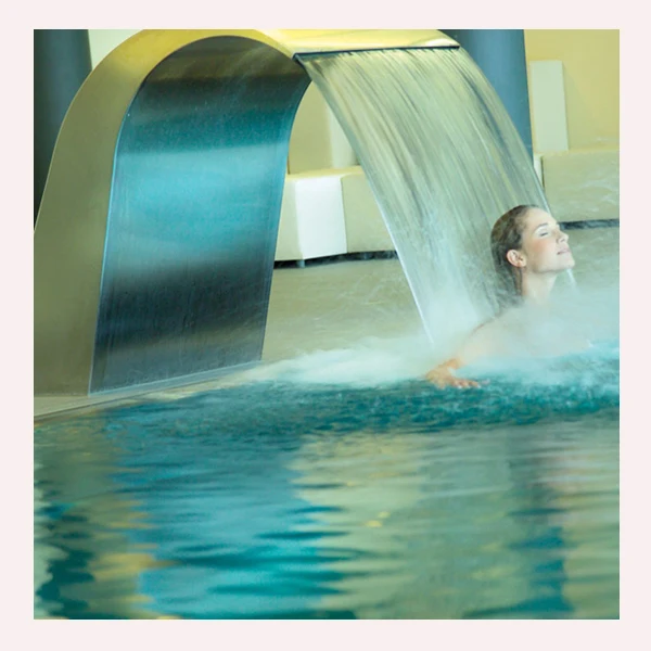 Fontaine Murale De Piscine SPA En Acier Inoxydable Pour Intérieur Ou Extérieur