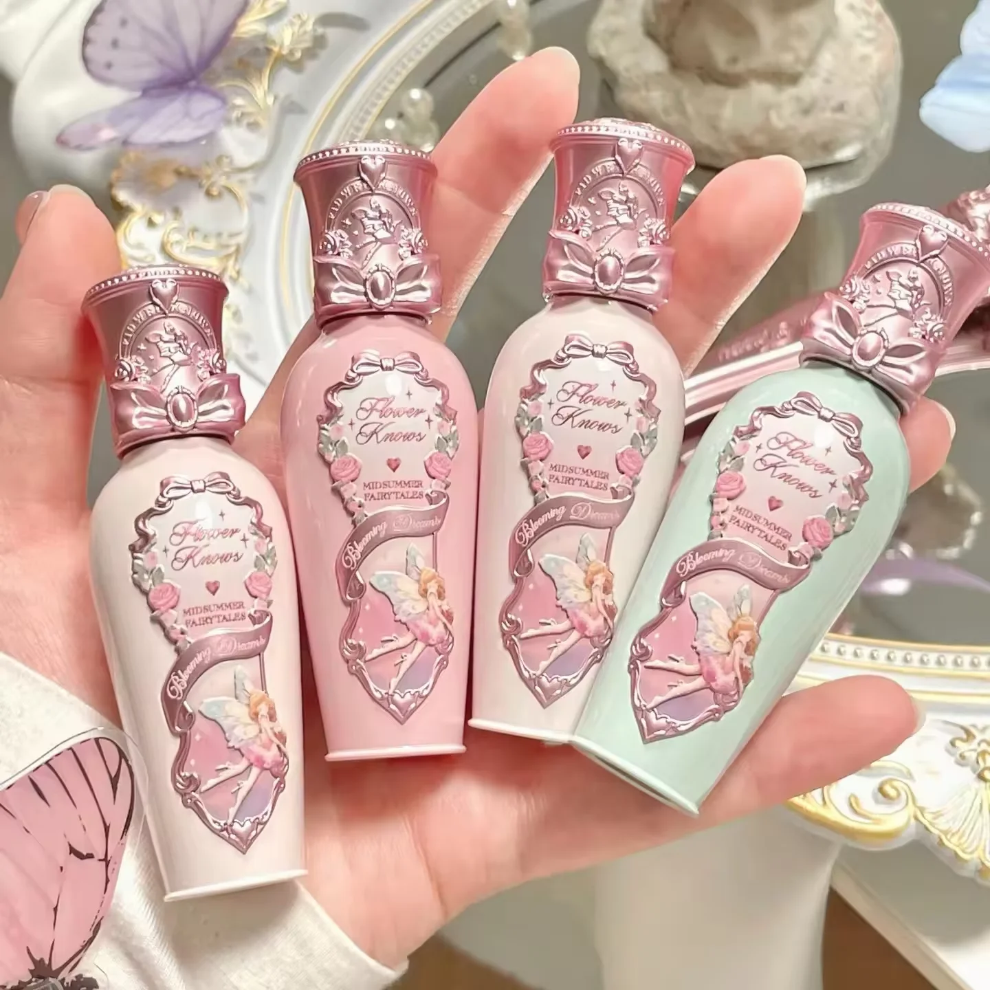 モイスティーヌコフレ 2023年12月発売【Coffret】｜お知らせ｜モイスティーヌ【公式】